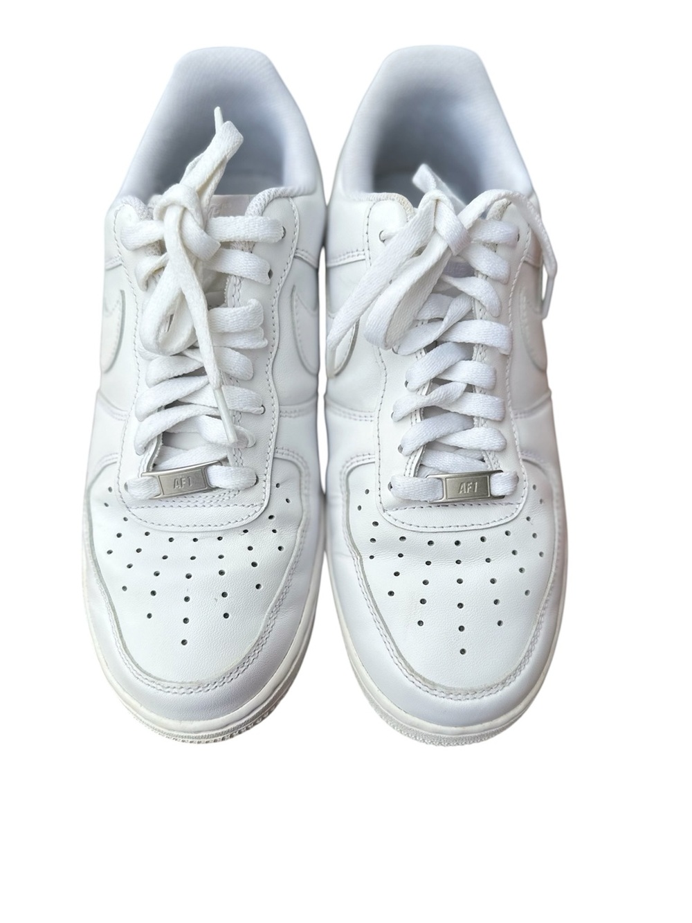 Classic All-White Women’s Leather Sneakers